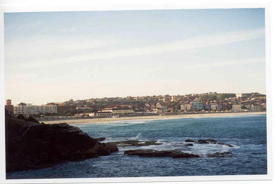 Path along the coastline (near Bondy Beach)